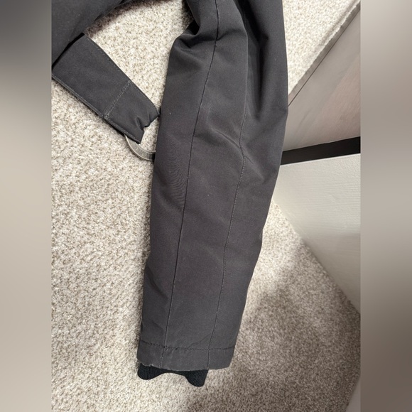 Black Canada Goose Whistler Parka - Picture 5 of 16